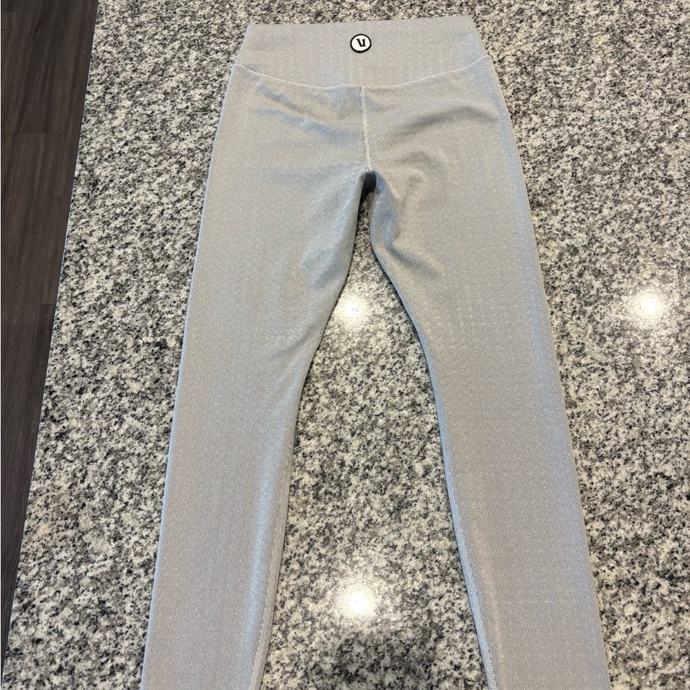 Vuori Silver Shimmer Leggings - Picture 2 of 3
